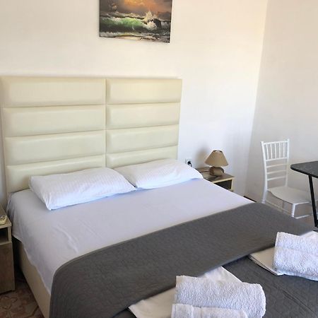 Rejhan Totti Ulcinj Exterior foto