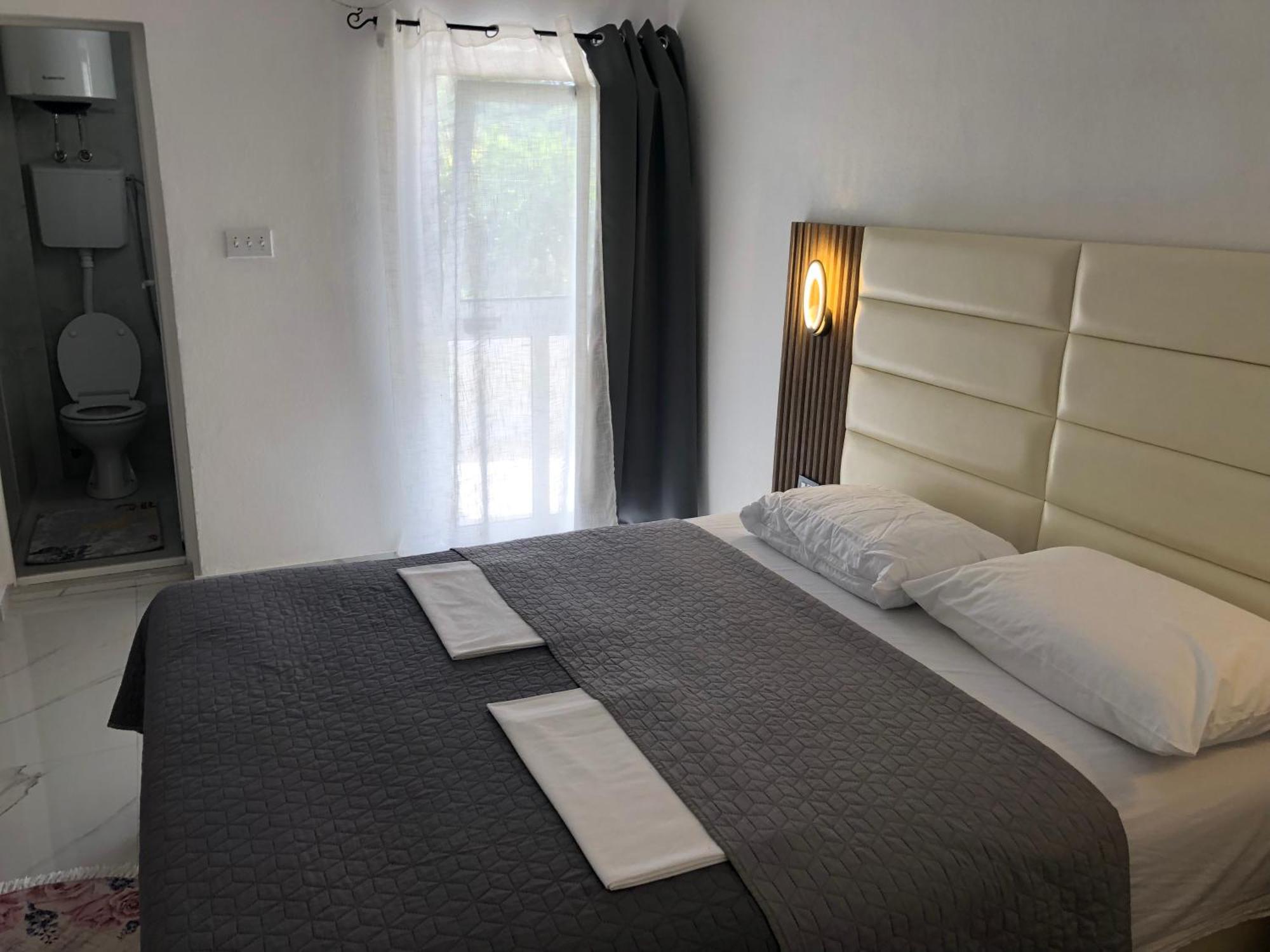 Rejhan Totti Ulcinj Exterior foto