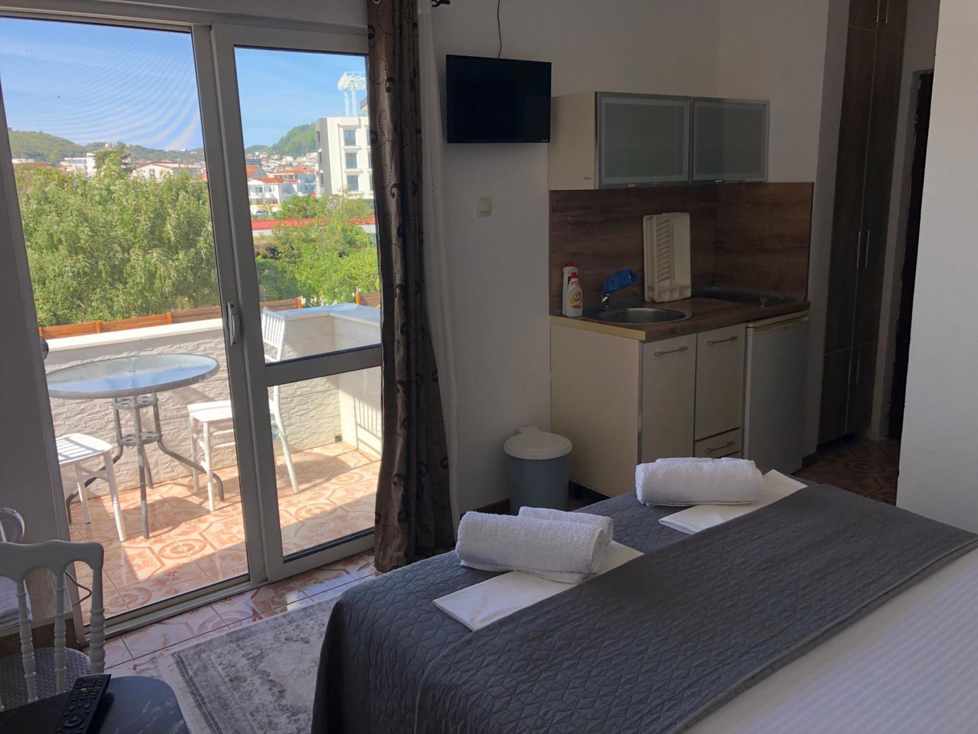 Rejhan Totti Ulcinj Exterior foto